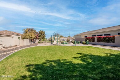 Constance - Community-2