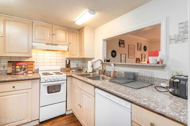 Kitchen 4