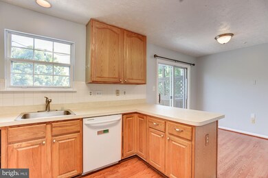 9257 Brewington Ln, Laurel, MD 20723 - photo 7