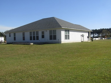 117 Russell Rd, Fitzgerald, GA 31750 - photo 3