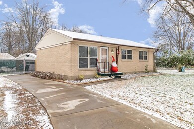 1030 Meadow Hill Rd, Louisville, KY 40219 - photo 4