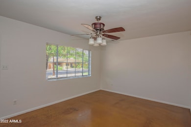 003_Living Room