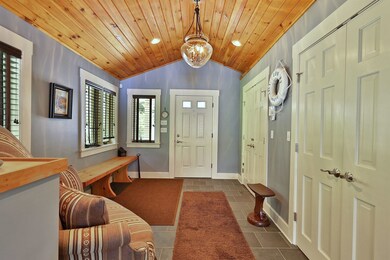 689 E Lake Rd, Ludlow, VT 05149 - photo 4