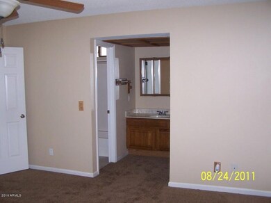 6-MASTER BEDROOM