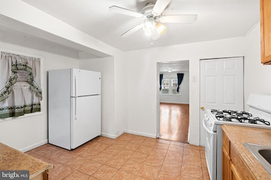 3427 W 3rd St, Marcus Hook, PA 19061 - photo 7