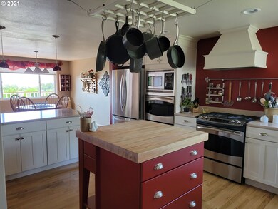 1902 SW Perkins Ave, Pendleton, OR 97801 - photo 7