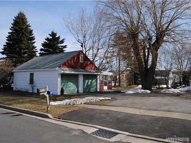 Garage.