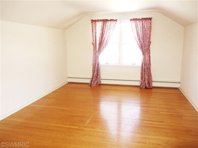 623 Amity St, Lowell, MI 49331 - photo 7