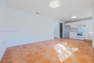 28147 SW 142nd Ct, Homestead, FL 33033 - photo 4