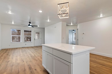 1110 S Hillcrest Ave, Springfield, MO 65802 - photo 6