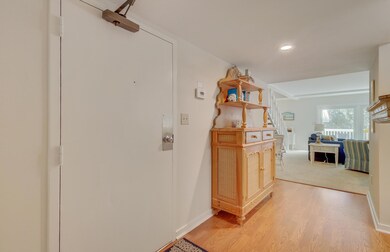 6. Foyer