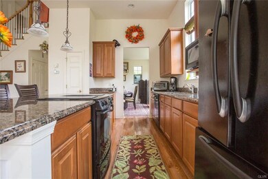 873 Baden Ct, Easton, PA 18040 - photo 5