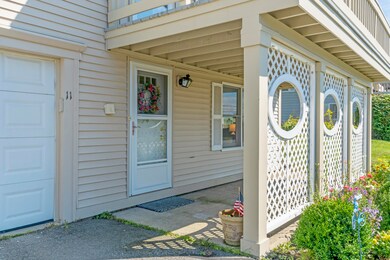 11 Village Ct unit 4, Boothbay Harbor, ME 04538 - photo 4