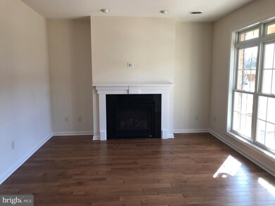 1749 Meridian Dr, Hagerstown, MD 21742 - photo 4