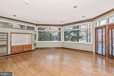 9902 Avenel Farm Dr, Potomac, MD 20854 - photo 6