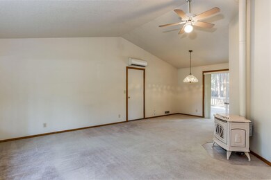 61056 Amethyst St, Bend, OR 97702 - photo 7