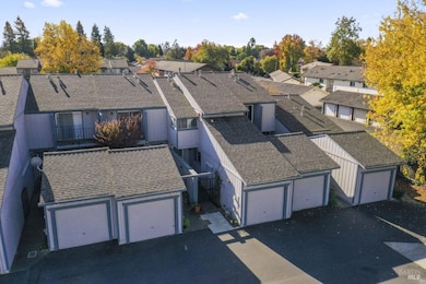 11 Creekwood Square, Rohnert Park, CA 94928 - photo 2