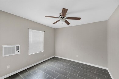 2220 Avenue L unit 210, Rosenberg, TX 77471 - photo 7