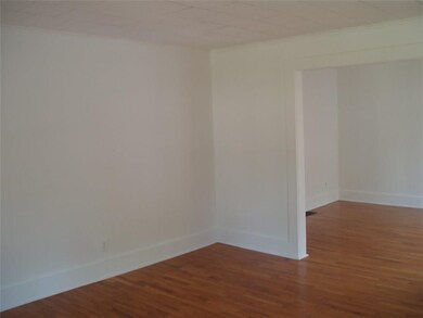 318 S Washington Ave, Fayetteville, AR 72701 - photo 5