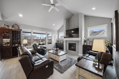 3672 SW Coyote Ln-8