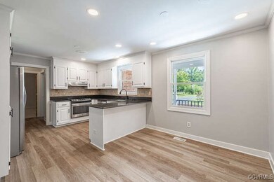 7018 W Quaker Rd, Disputanta, VA 23842 - photo 5