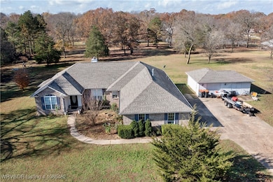 2325 N River Rd, Lavaca, AR 72941 - photo 4