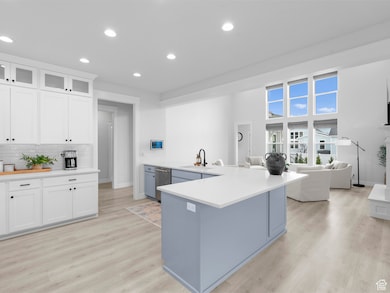 245 S Summer Breeze Ln, Layton, UT 84041 - photo 6