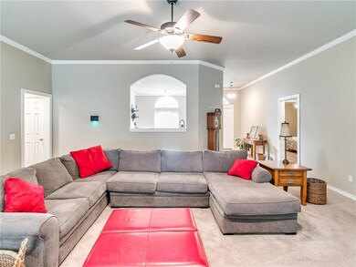 1502 Pecan Crossing Dr, Shawnee, OK 74804 - photo 4