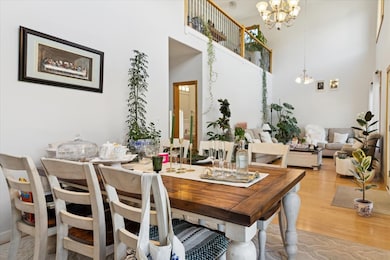 238 N Hillcrest Ave, Addison, IL 60101 - photo 5