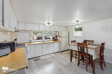 11-Kitchen_IMG_1300