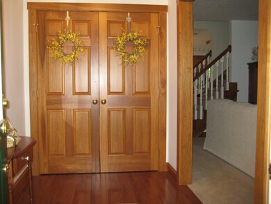 835 Wedgewood Dr, Marysville, OH 43040 - photo 4