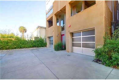 3982 Dove Street garage