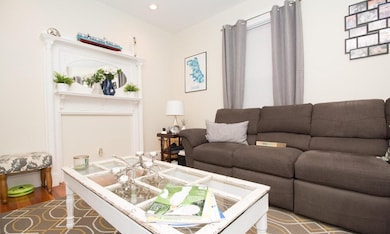 102 Franklin St unit 1, Brookline, MA 02445 - photo 4