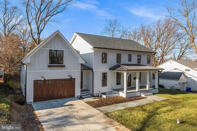 9006 Brierly Rd, Chevy Chase, MD 20815 - photo 2