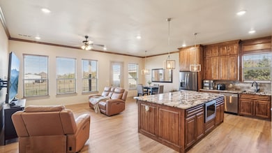 220 Delatorre St, Trenton, TX 75490 - photo 4