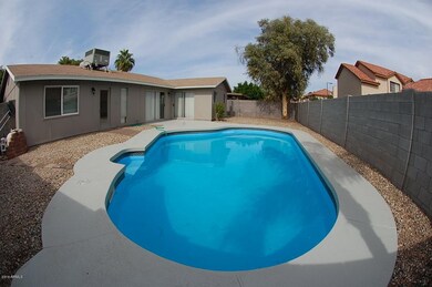 Dakota pool1
