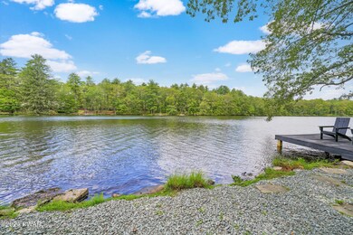 154 Edgewater Dr, Dingmans Ferry, PA 18328 - photo 6