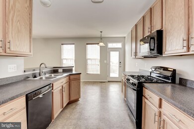 2500 Five Fathom Cir, Woodbridge, VA 22191 - photo 7