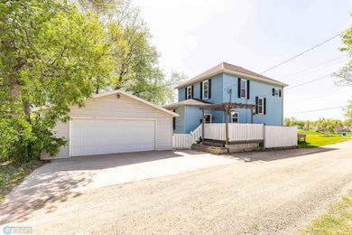 2001 3rd Ave S Fargo-7.jpg