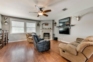 8205 Swan Park Dr, Denton, TX 76210 - photo 7