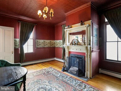 157 Congress St, Berkeley Springs, WV 25411 - photo 6