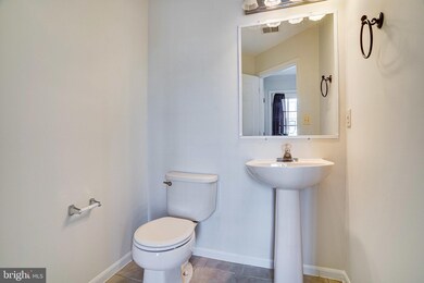 9207 Deer Crossing unit 44, Lorton, VA 22079 - photo 6