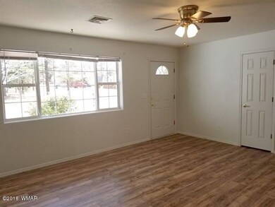005_Living Room