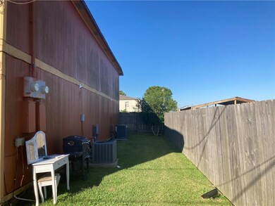 1201 Lochlomand Dr, Harvey, LA 70058 - photo 4