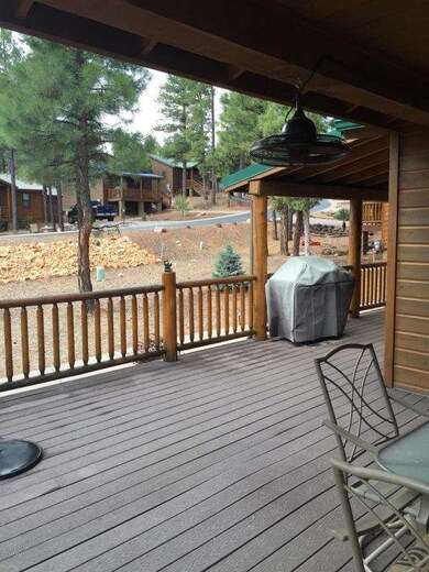 COTTAGE DECK