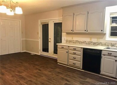 107 Antler Dr, Statesville, NC 28625 - photo 4