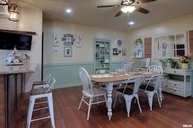 903 W Jefferson St, Pittsfield, IL 62363 - photo 6