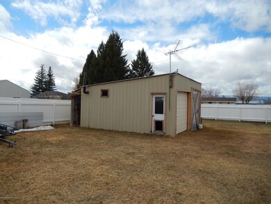 garage/shop