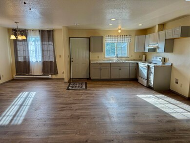 211 W First Ave, Granger, WA 98932 - photo 7