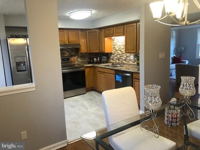 3614 Wharf Ln, Triangle, VA 22172 - photo 7